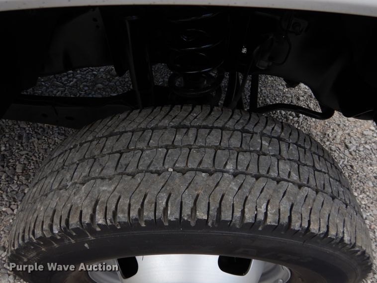 image for item HA9137 2016 Ford F350 Super Duty XL  utility bed pickup truck