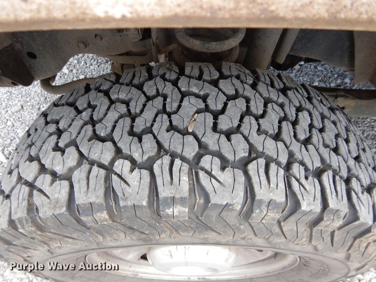 image for item HA9138 2014 Ford F250 Super Duty  Crew Cab utility bed pickup truck