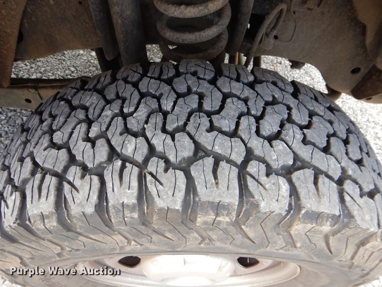 image for item HA9138 2014 Ford F250 Super Duty  Crew Cab utility bed pickup truck