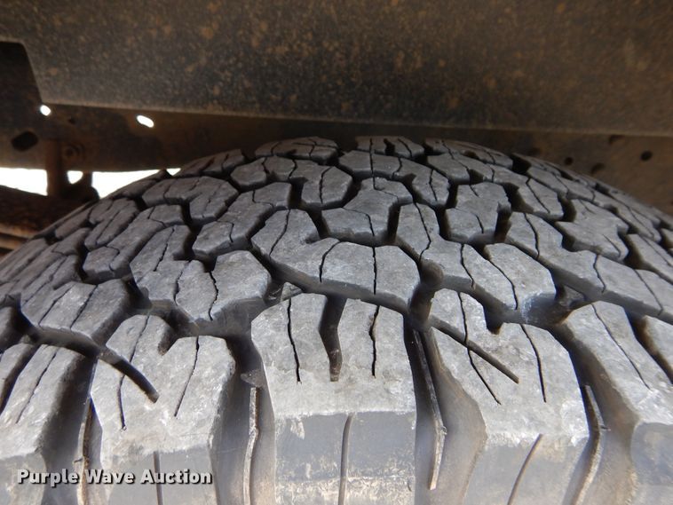 image for item HA9138 2014 Ford F250 Super Duty  Crew Cab utility bed pickup truck