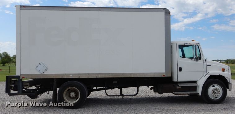 image for item HA9139 1998 Freightliner FL70  box truck