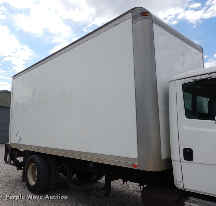 image for item HA9139 1998 Freightliner FL70  box truck