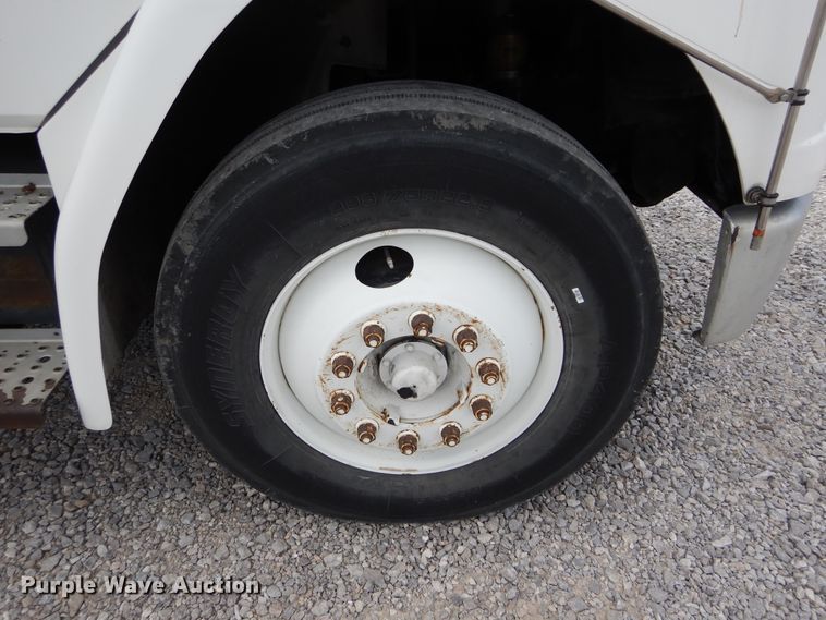 image for item HA9139 1998 Freightliner FL70  box truck