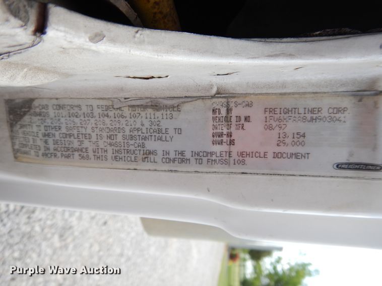 image for item HA9139 1998 Freightliner FL70  box truck