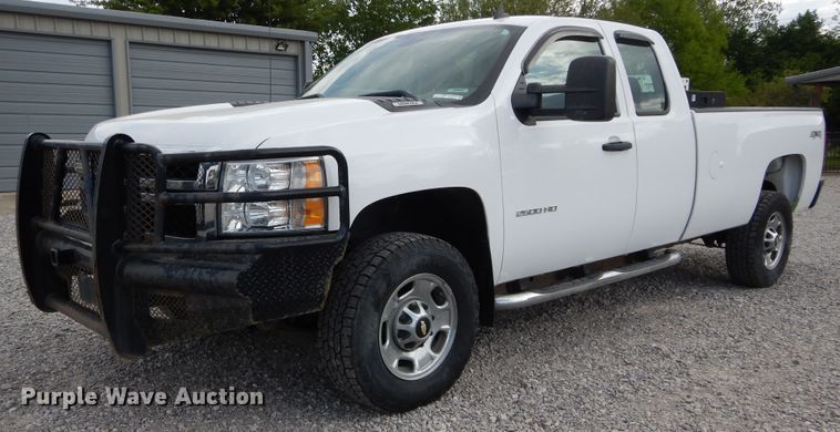 image for item HA9141 2013 Chevrolet Silverado 2500HD  Ext. Cab pickup truck