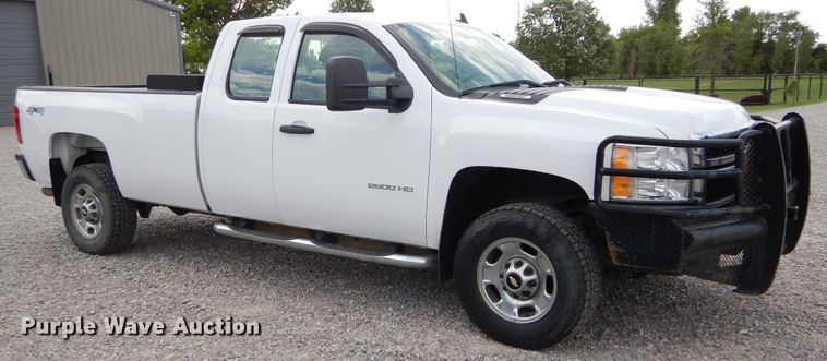 image for item HA9141 2013 Chevrolet Silverado 2500HD  Ext. Cab pickup truck