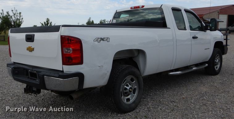 image for item HA9141 2013 Chevrolet Silverado 2500HD  Ext. Cab pickup truck