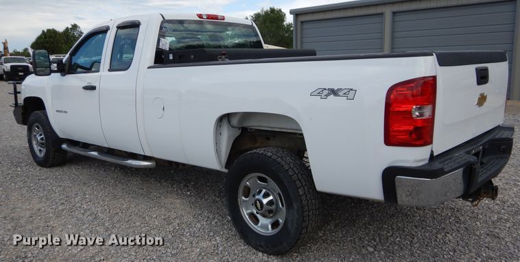 image for item HA9141 2013 Chevrolet Silverado 2500HD  Ext. Cab pickup truck