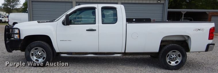 image for item HA9141 2013 Chevrolet Silverado 2500HD  Ext. Cab pickup truck