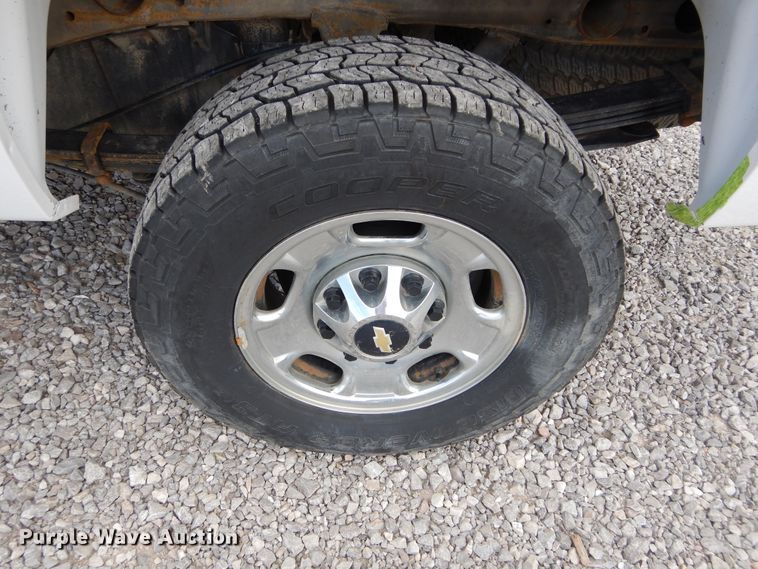 image for item HA9141 2013 Chevrolet Silverado 2500HD  Ext. Cab pickup truck