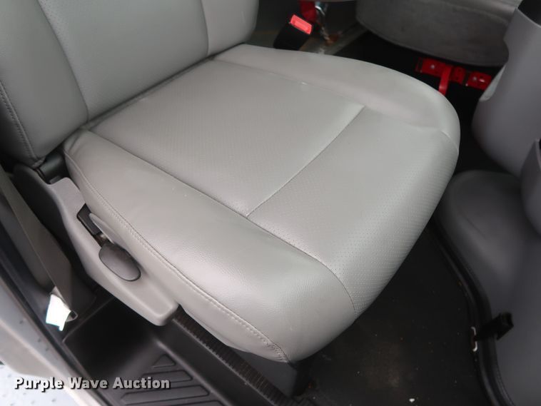 image for item HA9157 2009 Ford E250 Super Duty  handicap accessible van