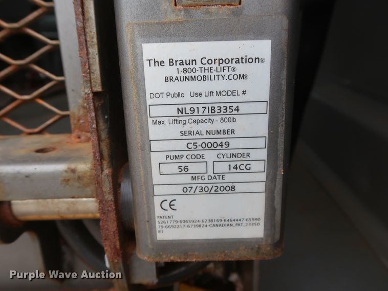 image for item HA9157 2009 Ford E250 Super Duty  handicap accessible van