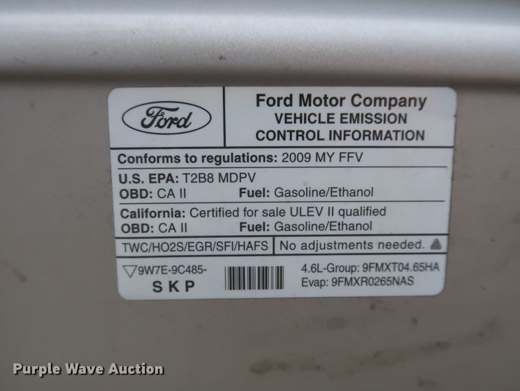 image for item HA9157 2009 Ford E250 Super Duty  handicap accessible van