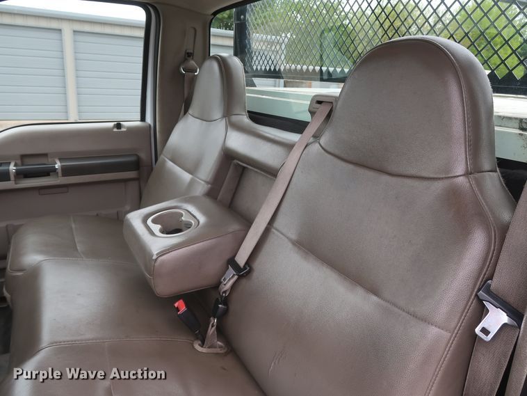 image for item HA9159 2008 Ford F350 Super Duty XL  utility bed pickup truck