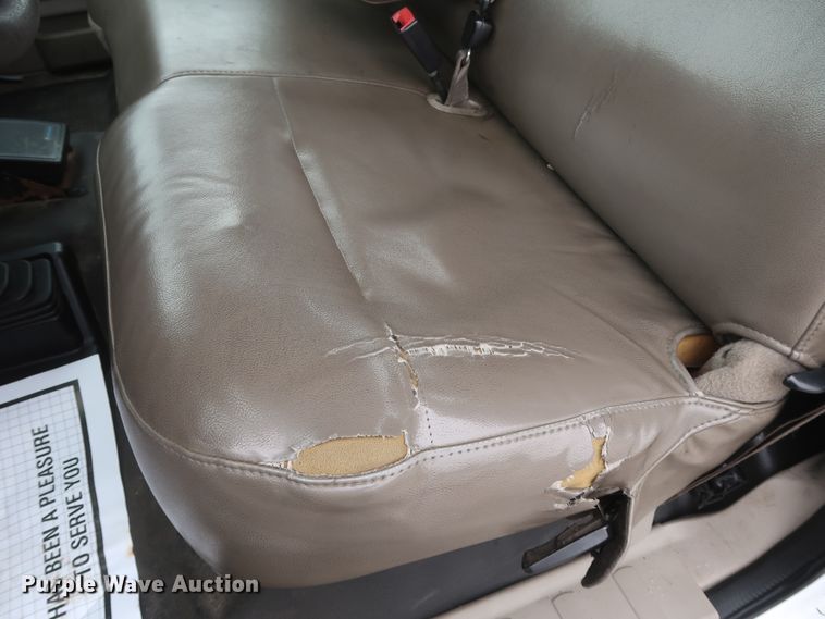 image for item HA9159 2008 Ford F350 Super Duty XL  utility bed pickup truck