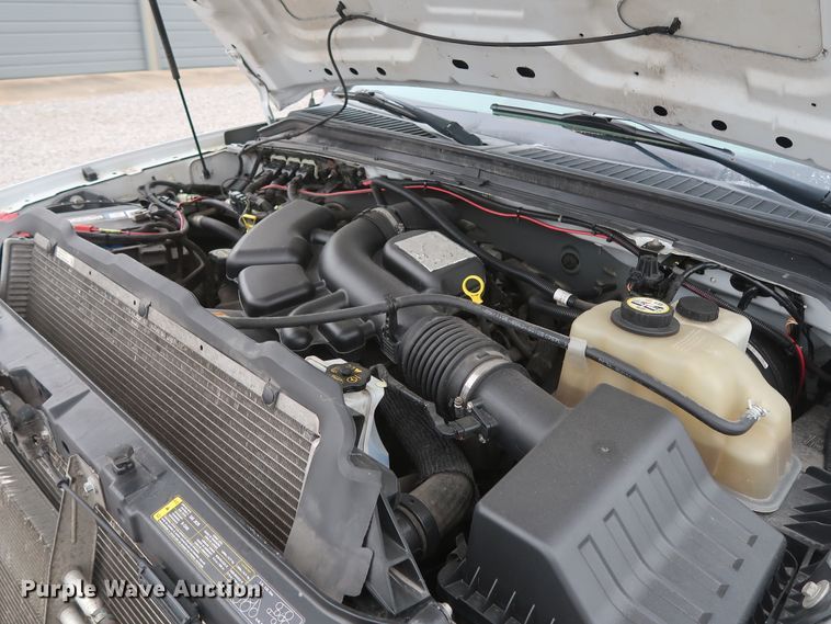 image for item HA9159 2008 Ford F350 Super Duty XL  utility bed pickup truck