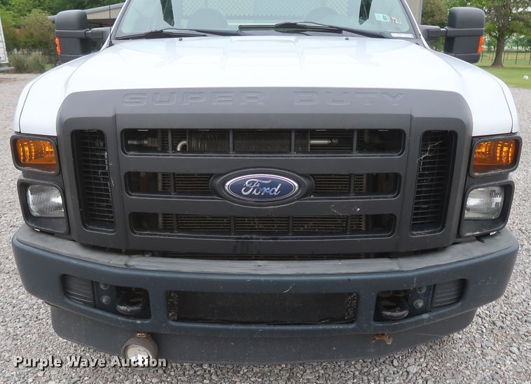 image for item HA9159 2008 Ford F350 Super Duty XL  utility bed pickup truck
