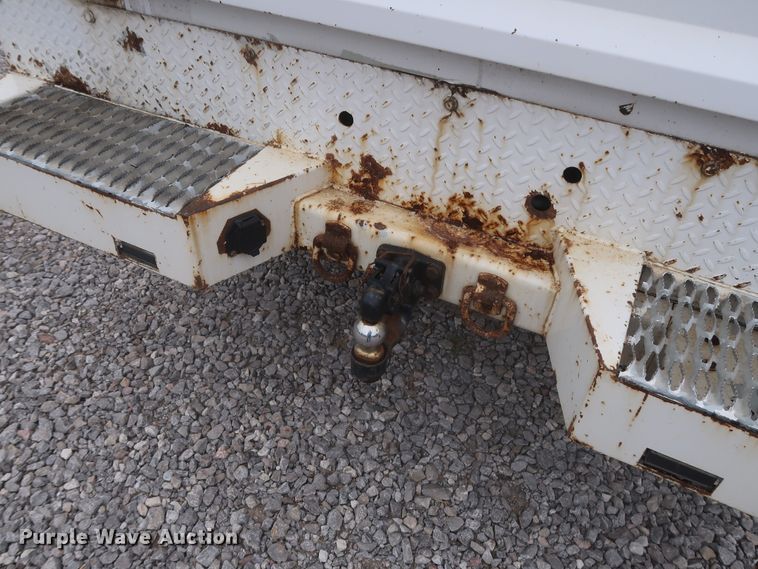 image for item HA9159 2008 Ford F350 Super Duty XL  utility bed pickup truck