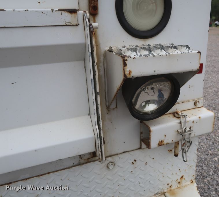 image for item HA9159 2008 Ford F350 Super Duty XL  utility bed pickup truck