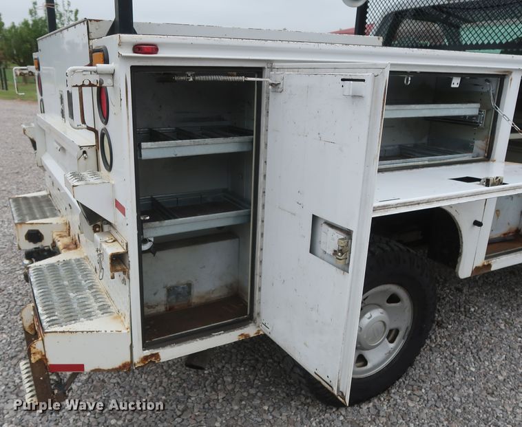 image for item HA9159 2008 Ford F350 Super Duty XL  utility bed pickup truck