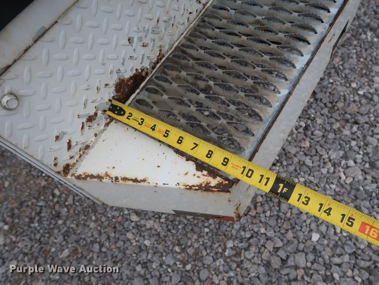 image for item HA9159 2008 Ford F350 Super Duty XL  utility bed pickup truck