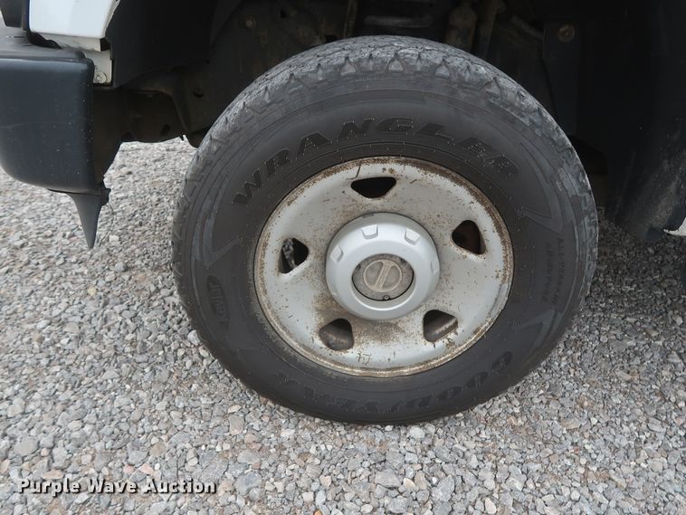 image for item HA9159 2008 Ford F350 Super Duty XL  utility bed pickup truck