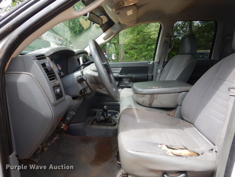 image for item HA9165 2008 Dodge Ram 3500HD  Quad Cab flatbed pickup truck