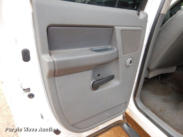 image for item HA9165 2008 Dodge Ram 3500HD  Quad Cab flatbed pickup truck