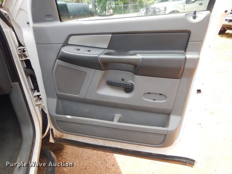 image for item HA9165 2008 Dodge Ram 3500HD  Quad Cab flatbed pickup truck