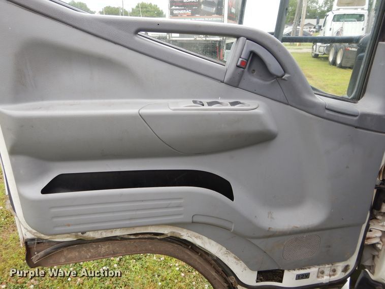 image for item HA9171 2008 Mitsubishi Fuso FE  box truck