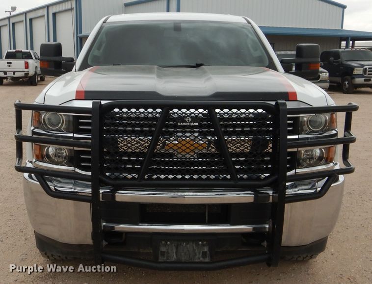 image for item HC9026 2017 Chevrolet Silverado 2500HD  Crew Cab pickup truck