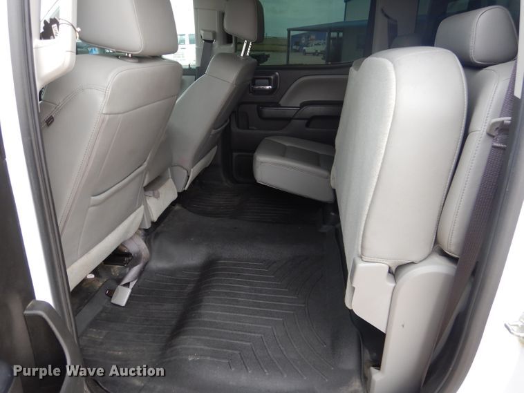 image for item HC9026 2017 Chevrolet Silverado 2500HD  Crew Cab pickup truck