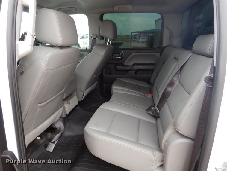 image for item HC9026 2017 Chevrolet Silverado 2500HD  Crew Cab pickup truck