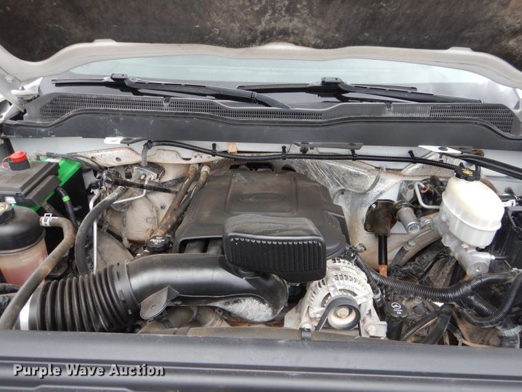 image for item HC9026 2017 Chevrolet Silverado 2500HD  Crew Cab pickup truck