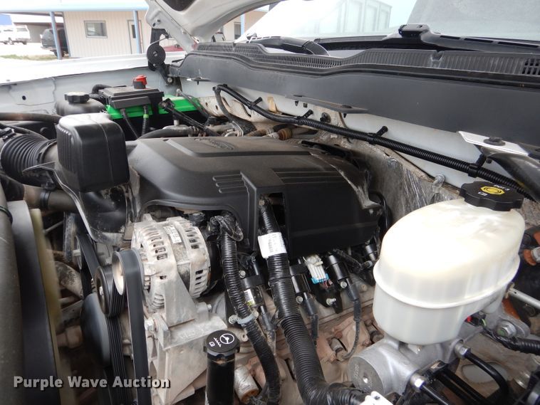 image for item HC9026 2017 Chevrolet Silverado 2500HD  Crew Cab pickup truck