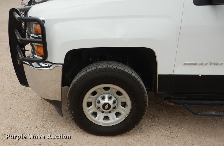 image for item HC9026 2017 Chevrolet Silverado 2500HD  Crew Cab pickup truck