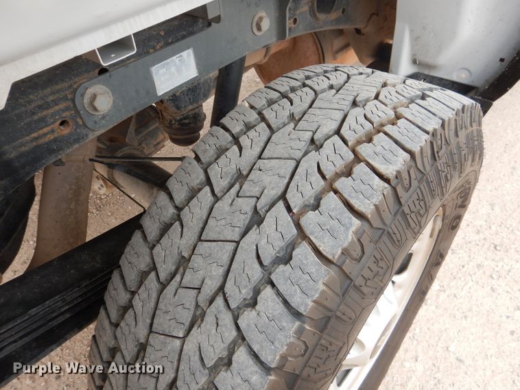 image for item HC9026 2017 Chevrolet Silverado 2500HD  Crew Cab pickup truck