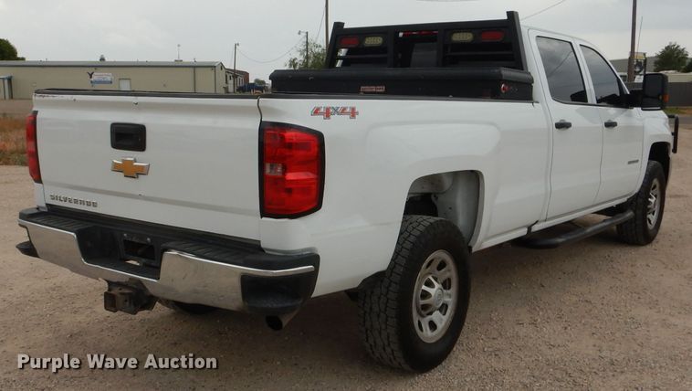 image for item HC9027 2016 Chevrolet Silverado 3500HD  Crew Cab pickup truck