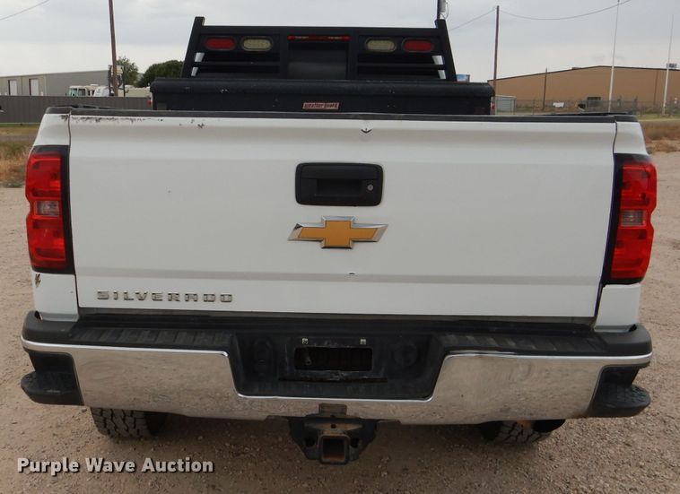 image for item HC9027 2016 Chevrolet Silverado 3500HD  Crew Cab pickup truck