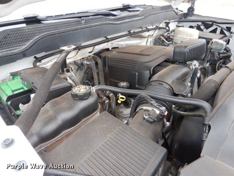 image for item HC9027 2016 Chevrolet Silverado 3500HD  Crew Cab pickup truck