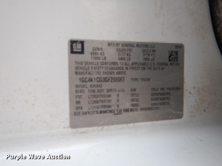 image for item HC9027 2016 Chevrolet Silverado 3500HD  Crew Cab pickup truck