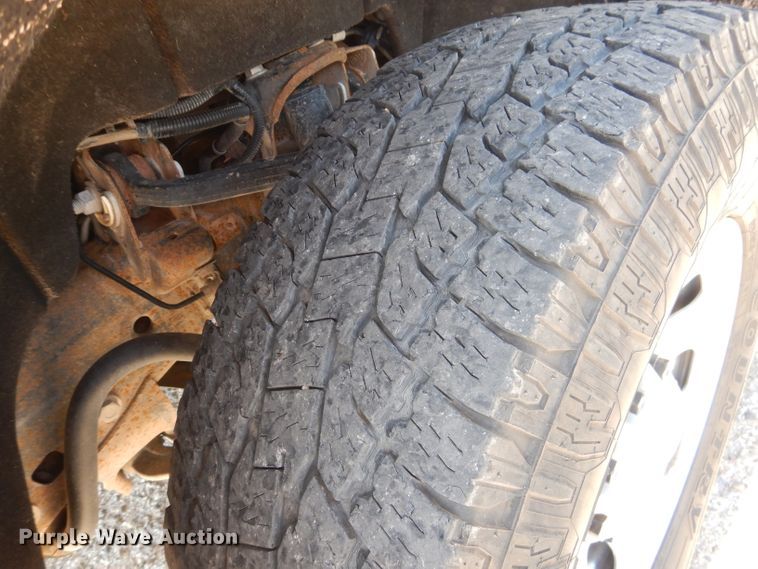 image for item HC9031 2017 Chevrolet Silverado 3500HD  Crew Cab pickup truck