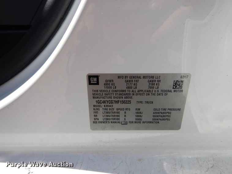 image for item HC9031 2017 Chevrolet Silverado 3500HD  Crew Cab pickup truck