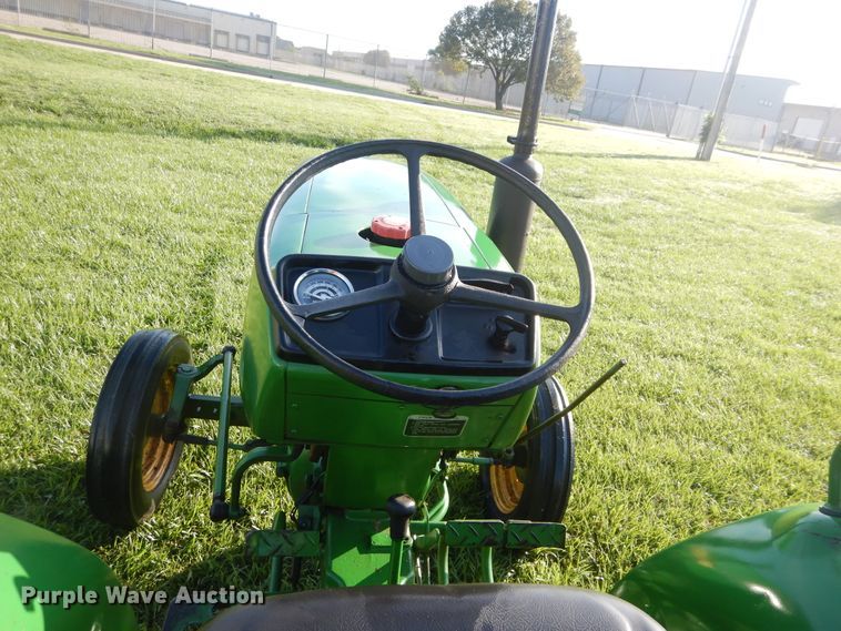 image for item HS9597 John Deere 850  tractor