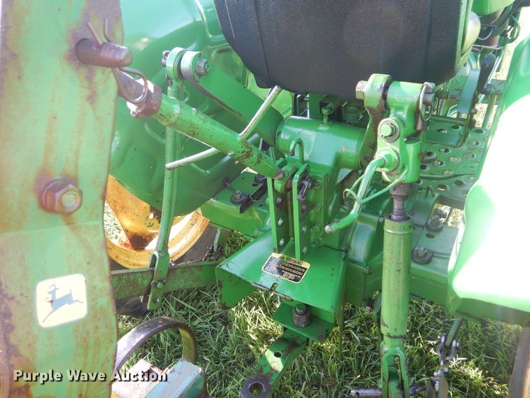 image for item HS9597 John Deere 850  tractor