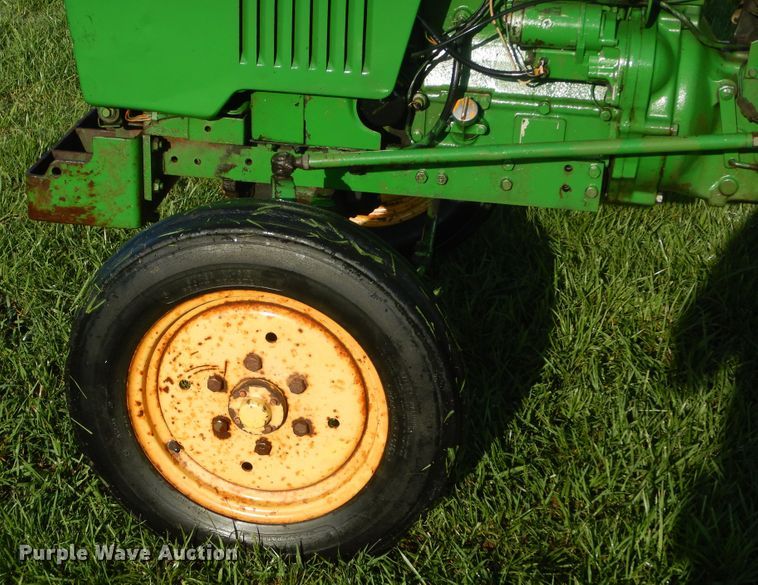 image for item HS9597 John Deere 850  tractor