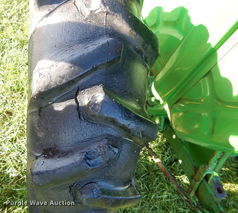 image for item HS9597 John Deere 850  tractor