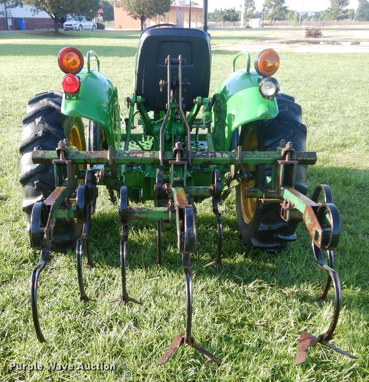 image for item HS9597 John Deere 850  tractor