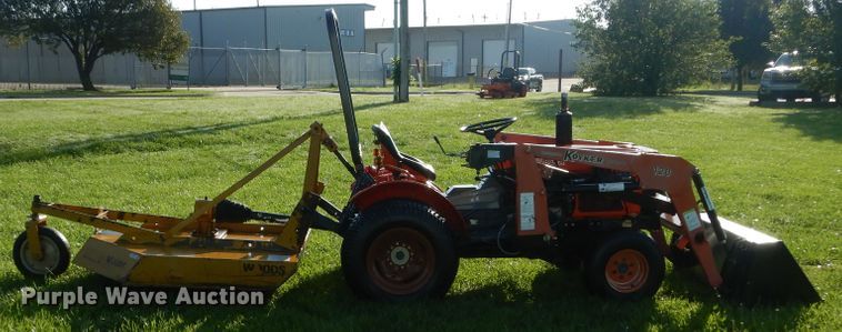 image for item HS9598 Kubota B7100HST  MFWD tractor