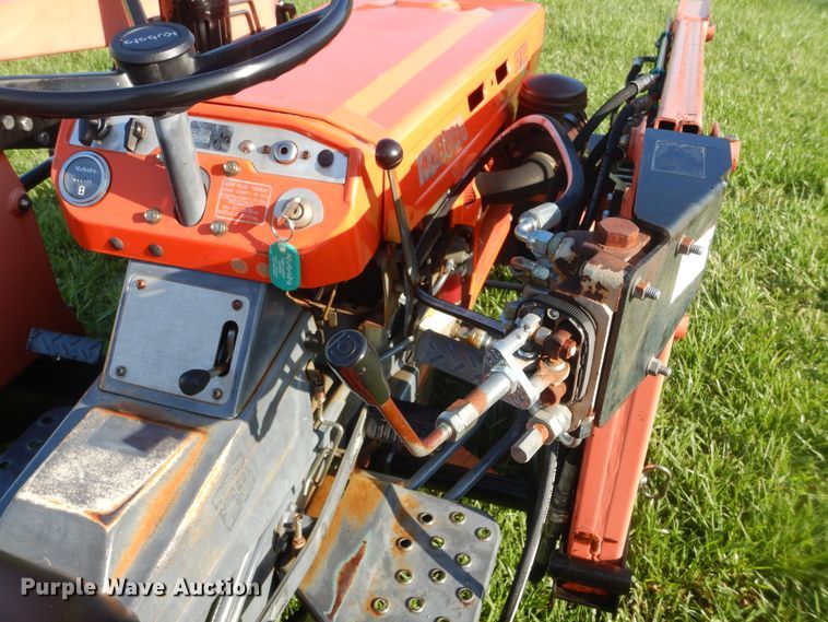 image for item HS9598 Kubota B7100HST  MFWD tractor
